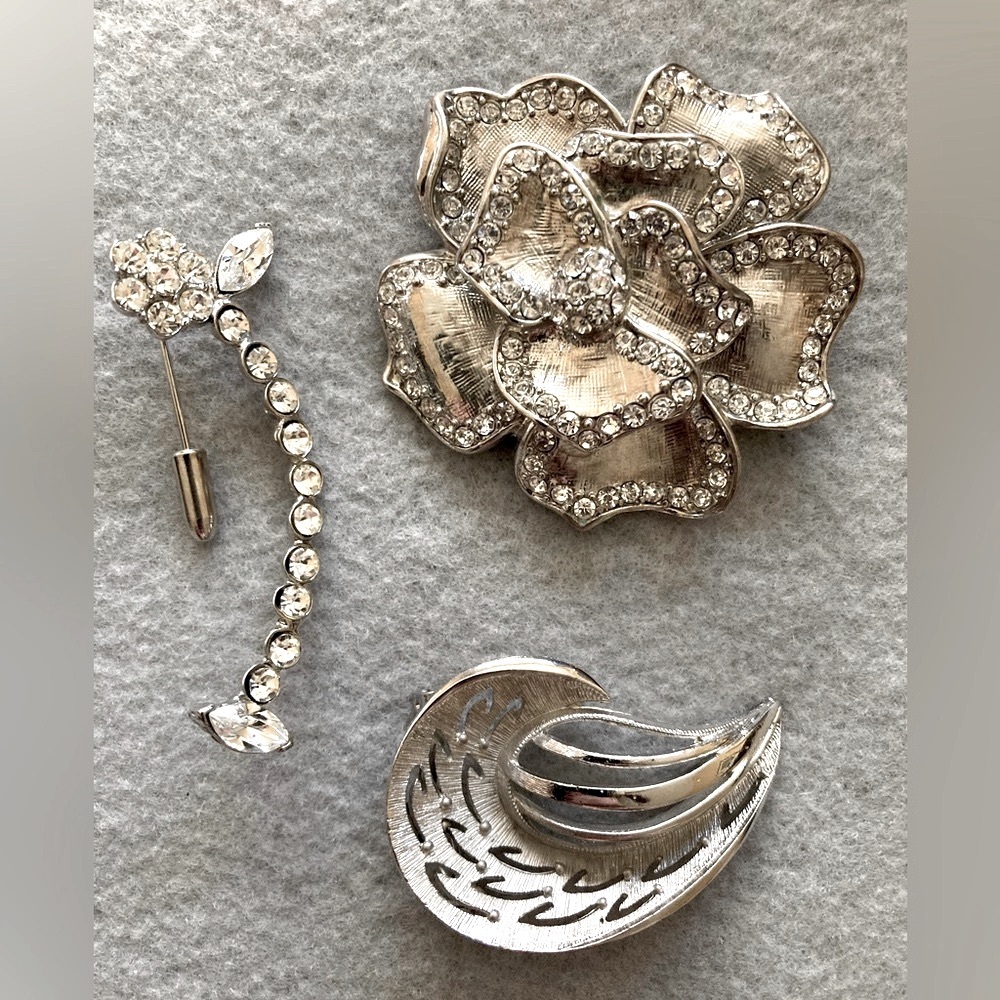 Vintage silver brooches